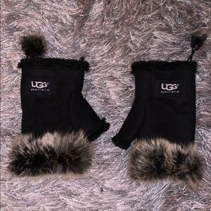 UGG fur gloves
